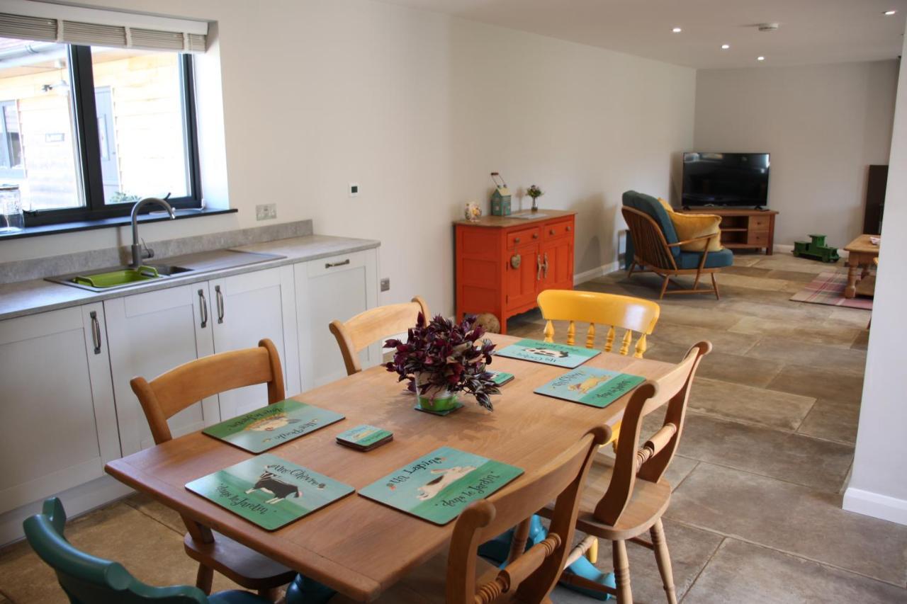 Wonderfully Spacious Luxury Holiday Cottage Billingshurst Exteriör bild