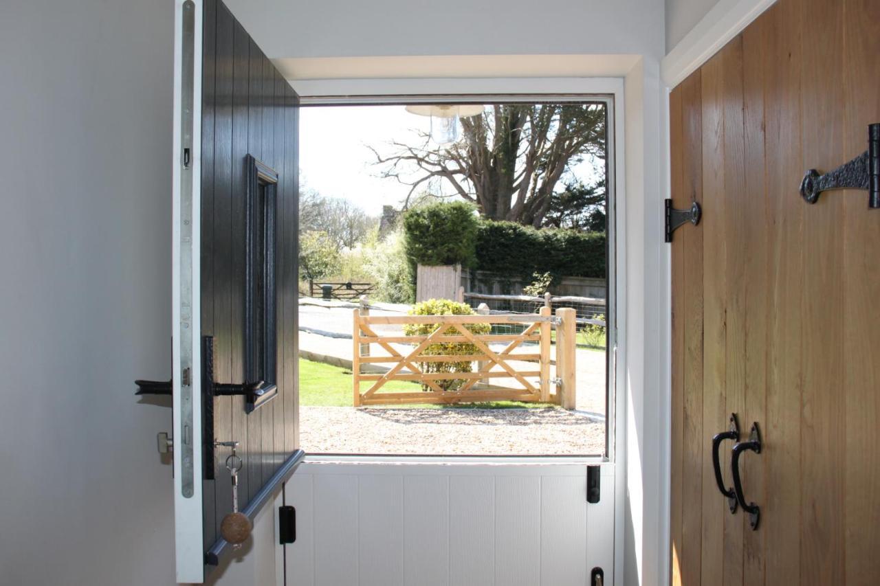 Wonderfully Spacious Luxury Holiday Cottage Billingshurst Exteriör bild