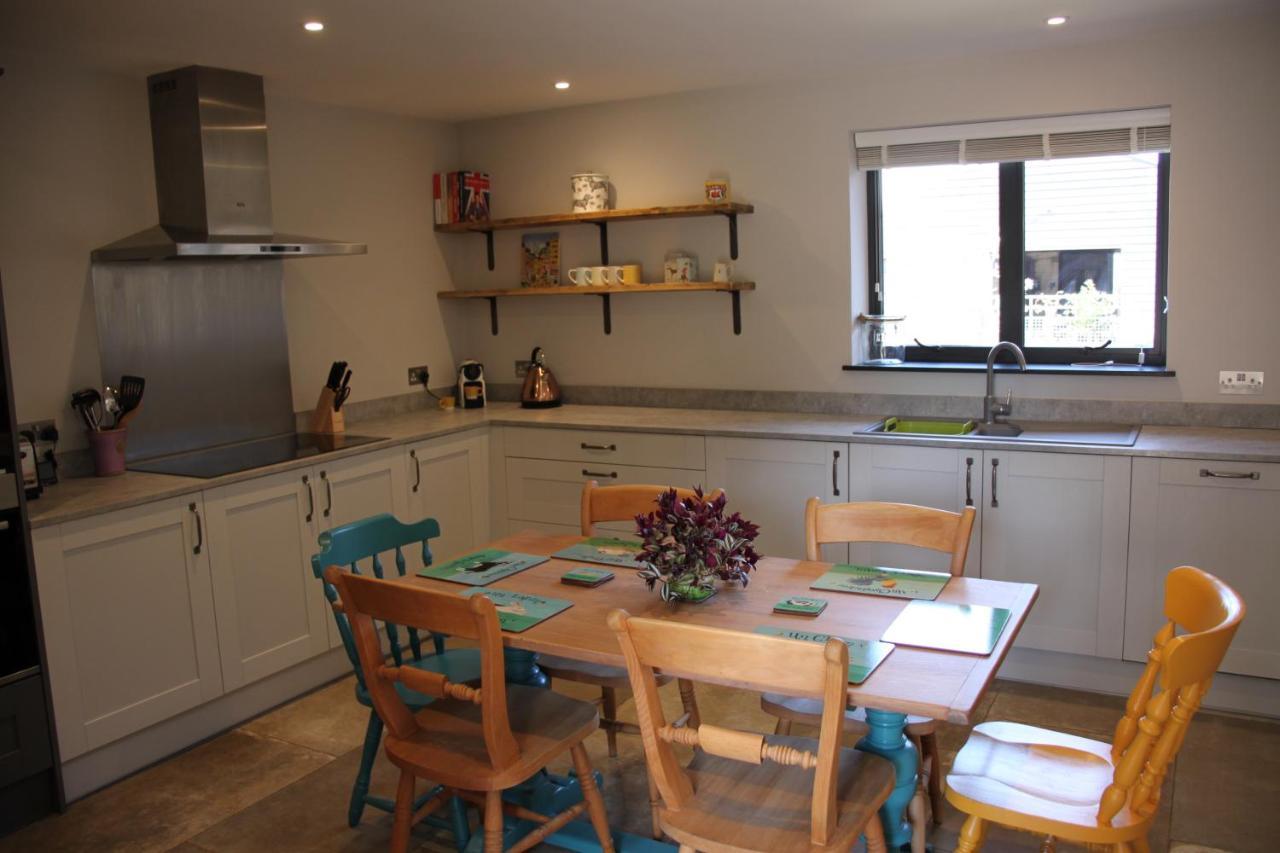 Wonderfully Spacious Luxury Holiday Cottage Billingshurst Exteriör bild