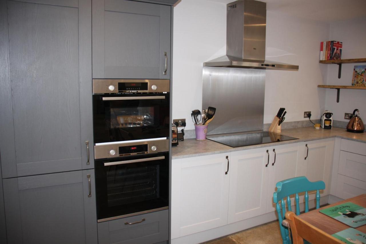 Wonderfully Spacious Luxury Holiday Cottage Billingshurst Exteriör bild