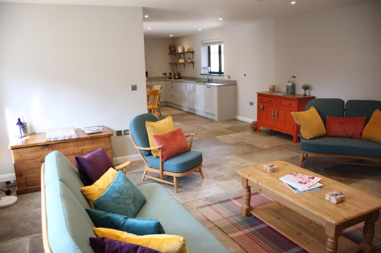 Wonderfully Spacious Luxury Holiday Cottage Billingshurst Exteriör bild